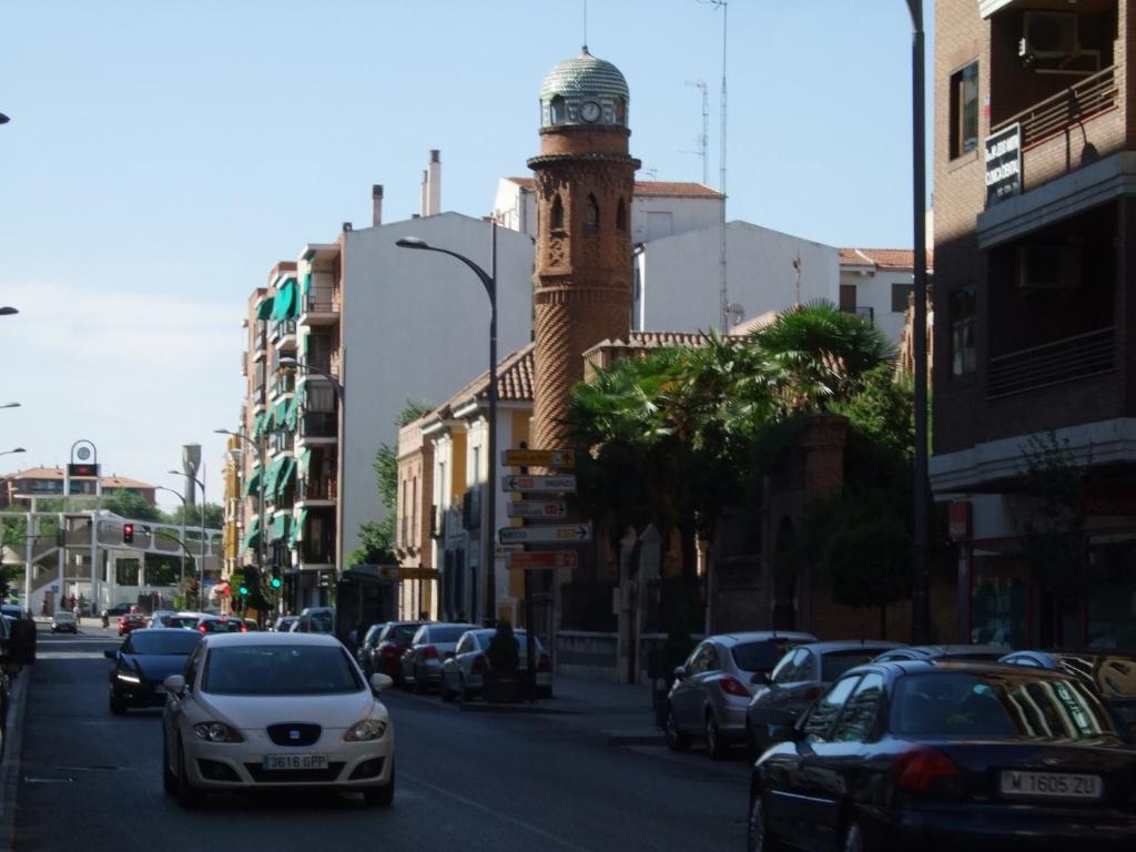 Hostal Jacinto Alcalá de Henares Exterior foto